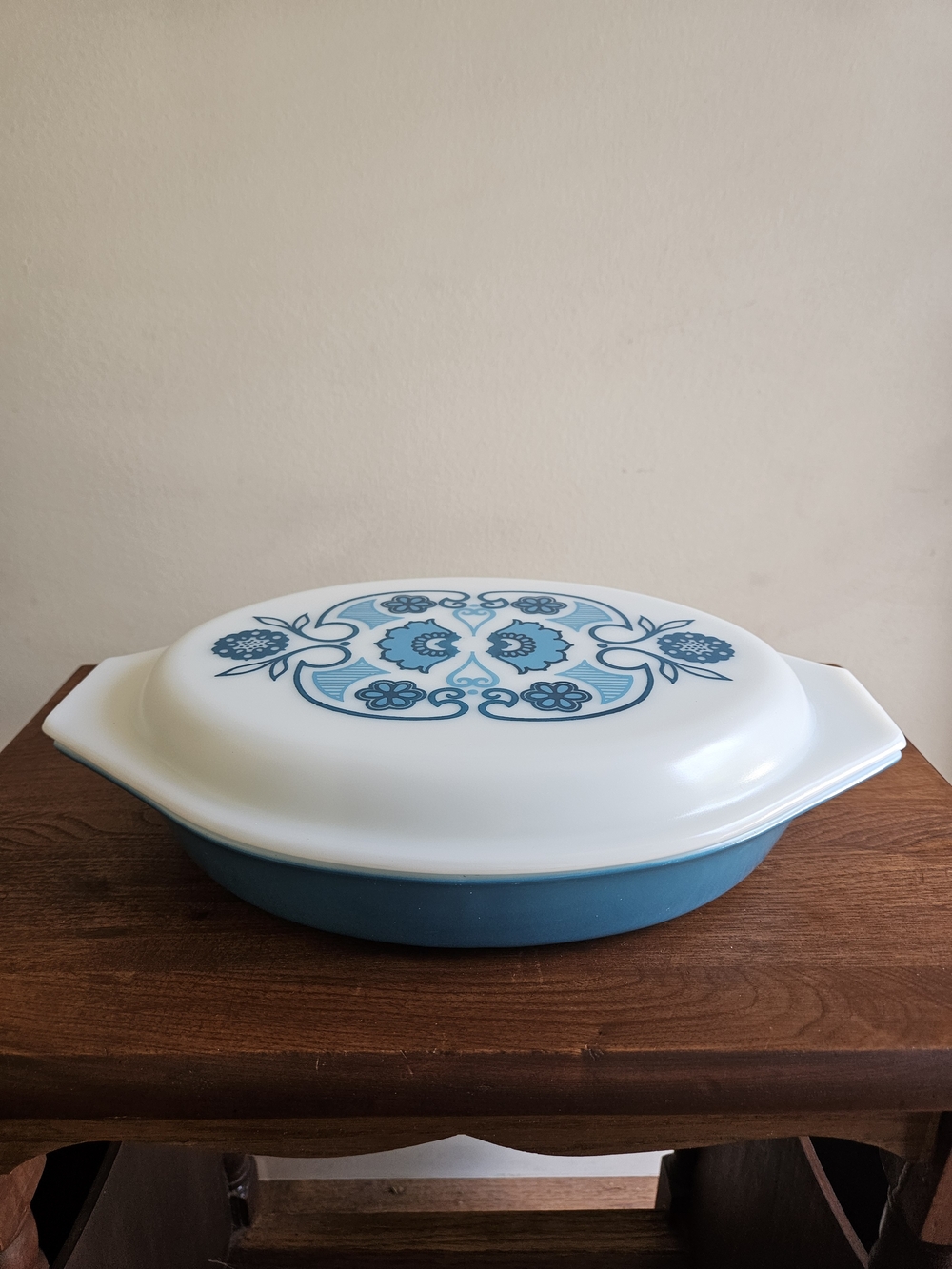 Pyrex Horizon Blue Oval Divided Serving Dish 1969-1972